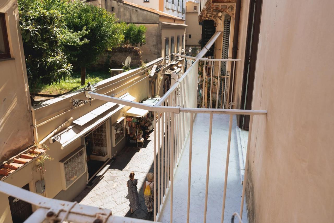 Garden View Sorrento Apartment Luaran gambar