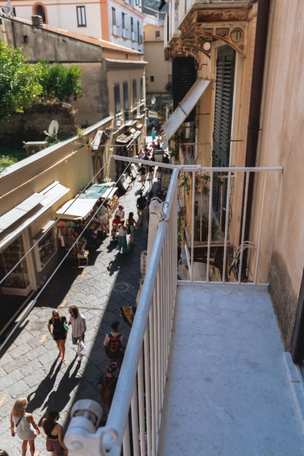 Garden View Sorrento Apartment Luaran gambar