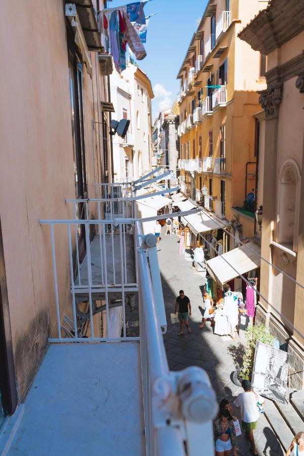 Garden View Sorrento Apartment Luaran gambar