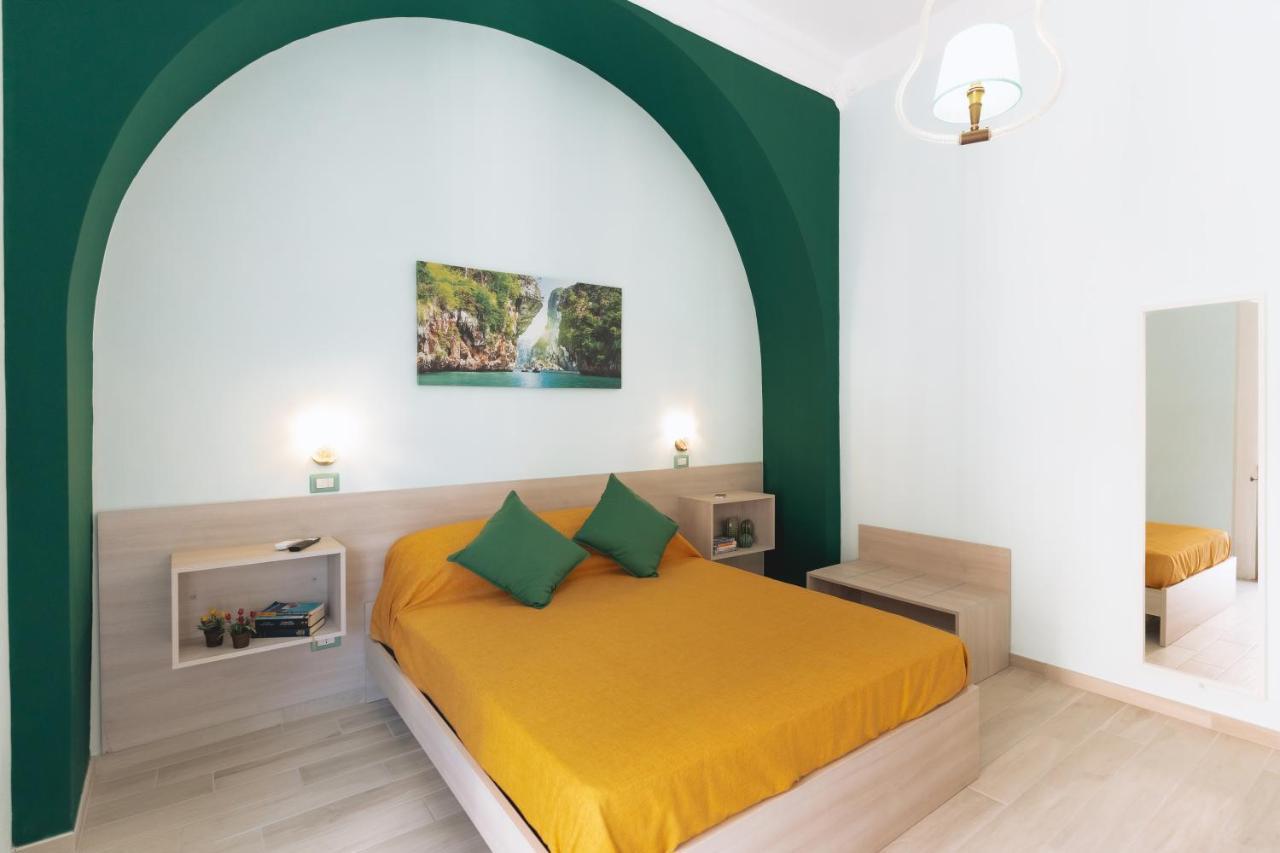 Garden View Sorrento Apartment Luaran gambar